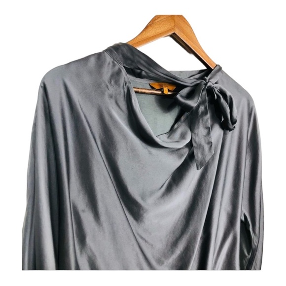 Cassis Collection Grey Long Sleeve Silk Mixed Media Top with Neck Tie Medium - Picture 3 of 9